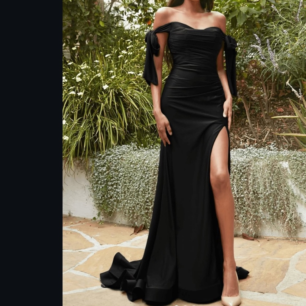 Chic Strapless Black Evening Dress